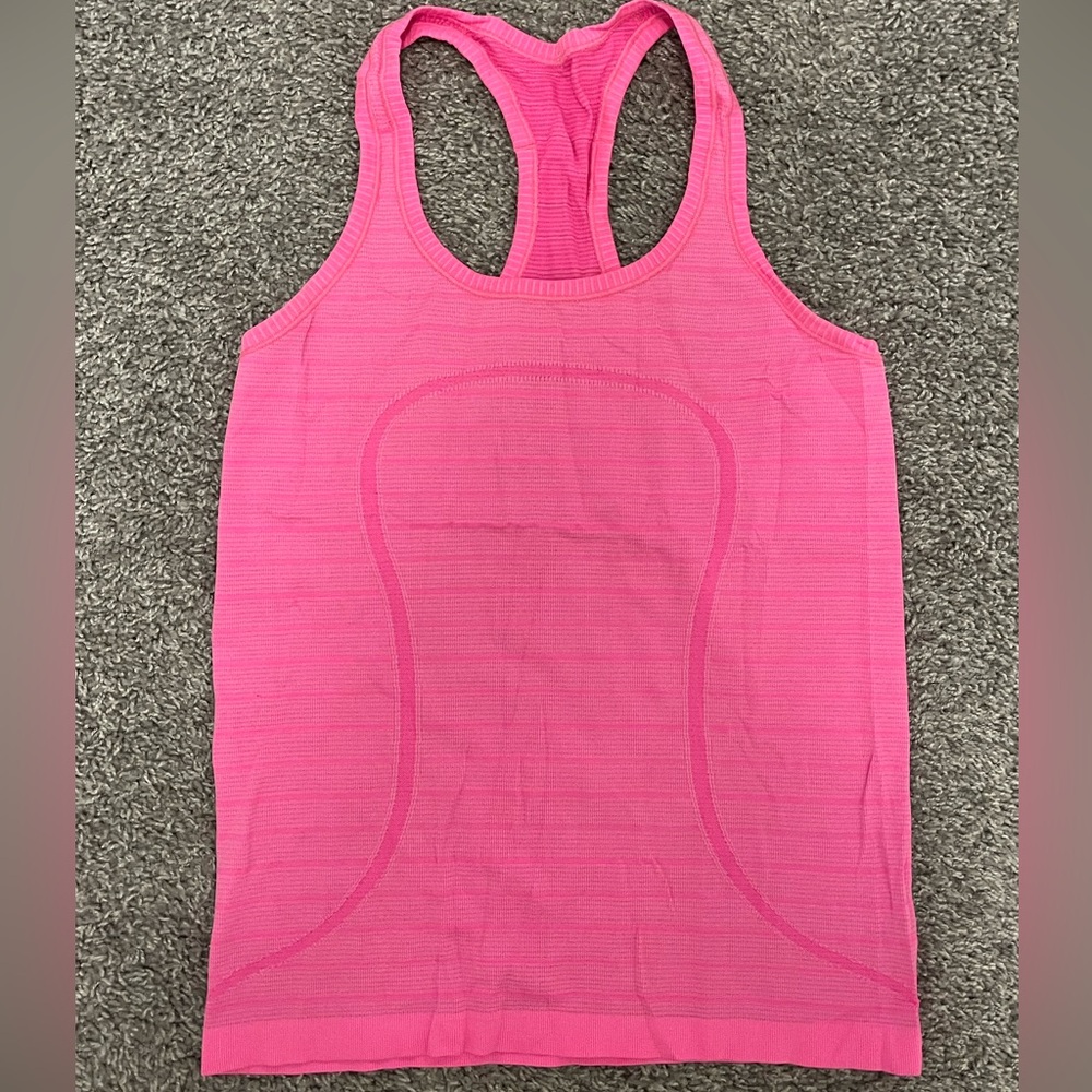 Lululemon Run: Swiftly Tech Racerback Size 8 Heathered Raspberry Glo Light